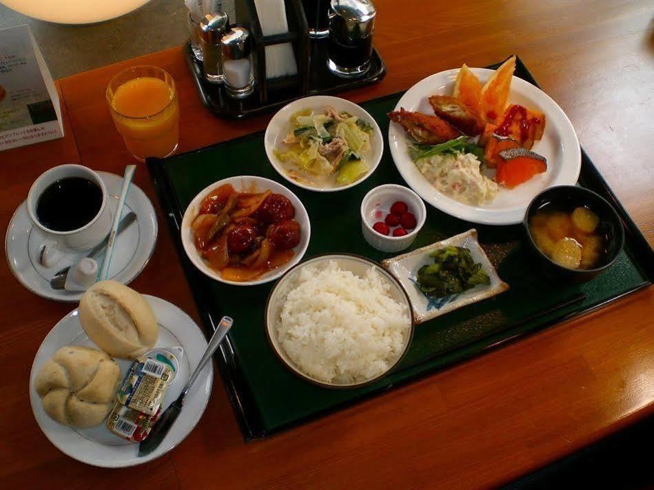 호텔 루트 인 도야마 에키마에 토야마 외부 사진